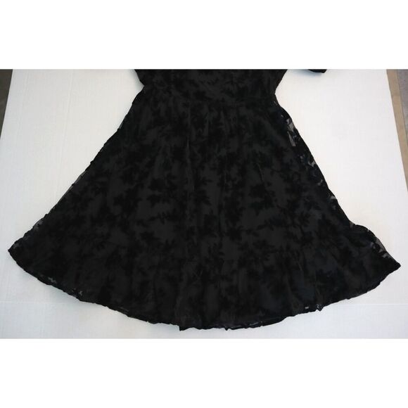 Lulus Women's Sz Small Romantic Instinct Black Burnout Velvet Mini Dress - Picture 9 of 12